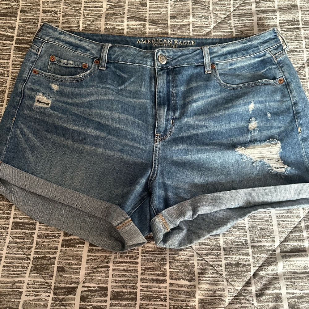 Women’s jean shorts